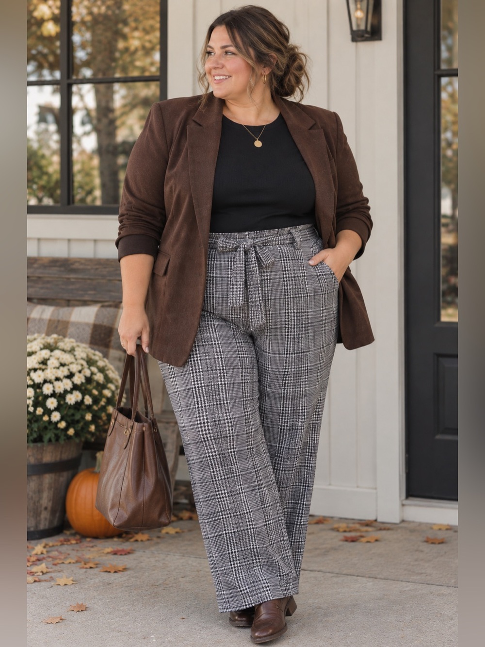 Torrid / Houndstooth / Tie-Waist Straight Leg Pants